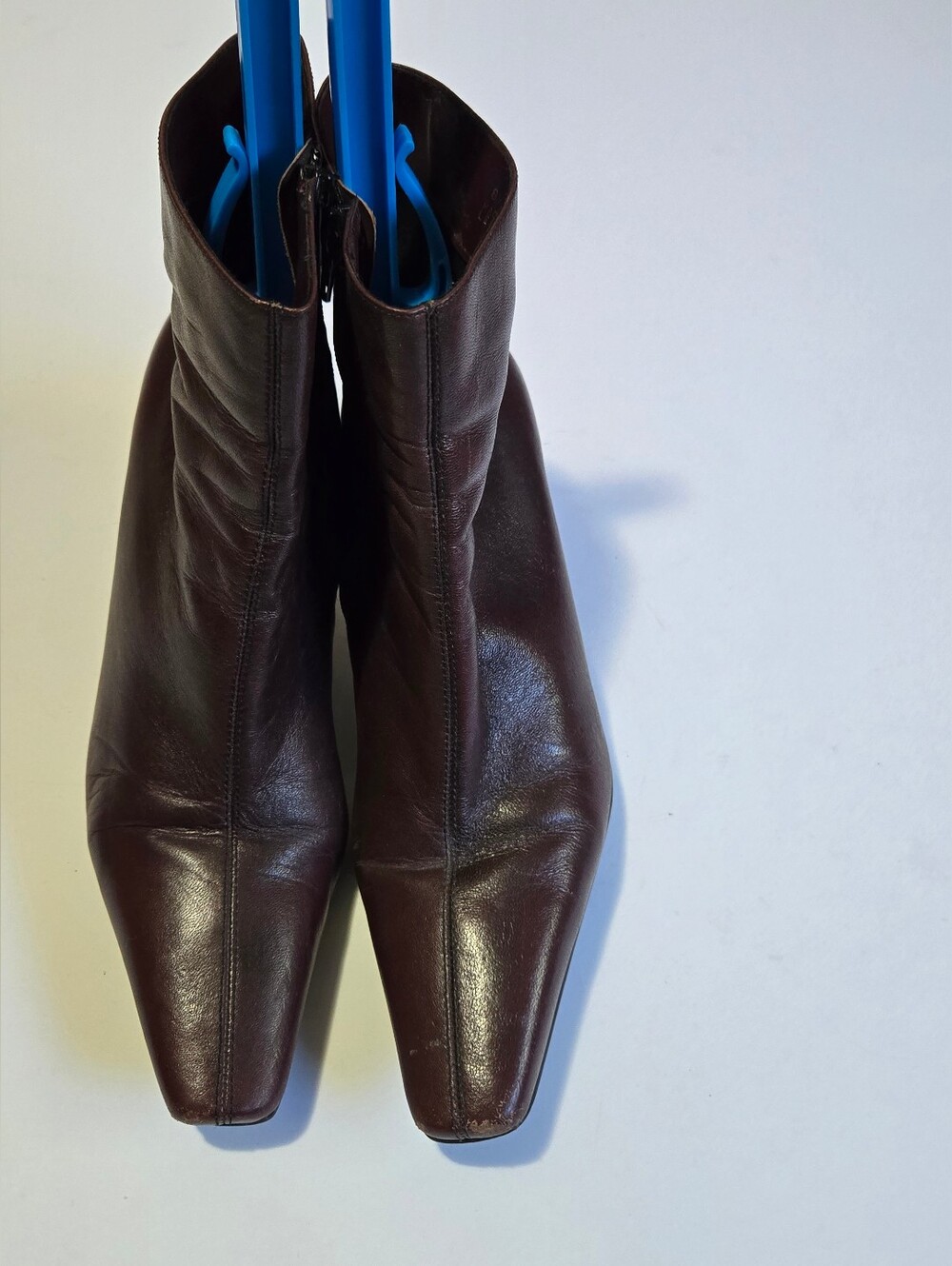 Women’s Square-Toe Ankle Boots in Burgundy